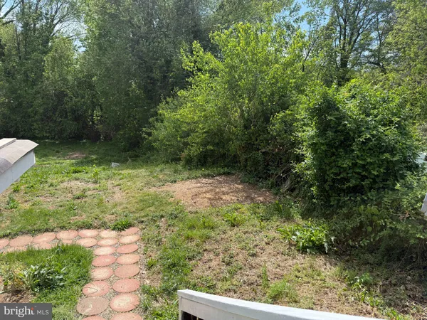$2,300 | 14212 Fisher Avenue, Woodbridge, VA 22191