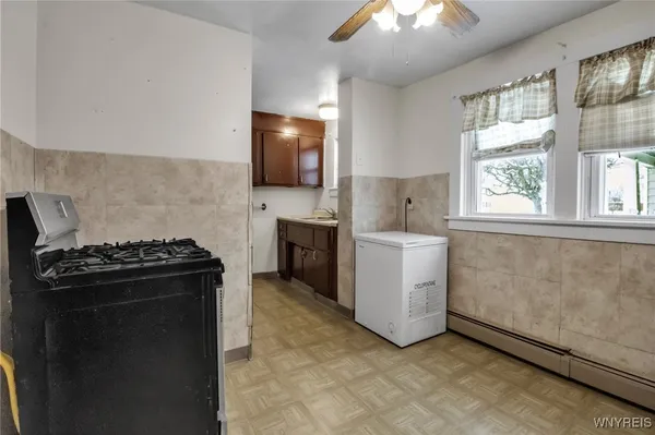 $119,900 | 146 Hoyt Street, Dunkirk, NY 14048