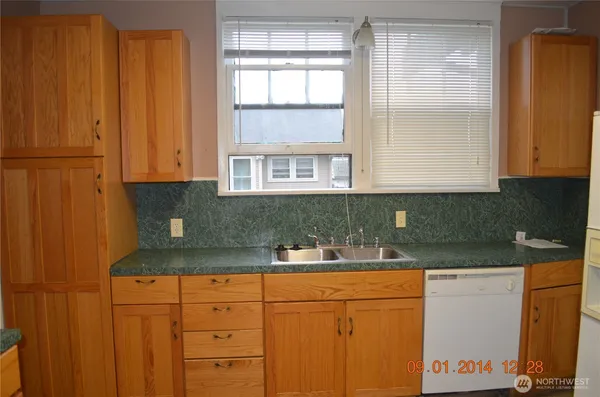 $995,000 | 306 2nd Street Northeast, Auburn, WA 98002