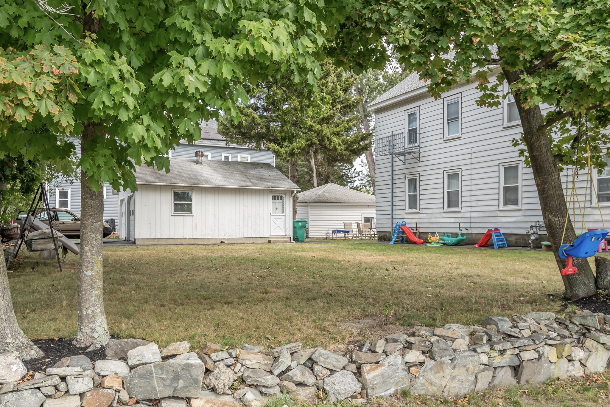 277 Cumberland Road Lowell, MA 01850 - Photo 5 of 41 Gallery Image 5