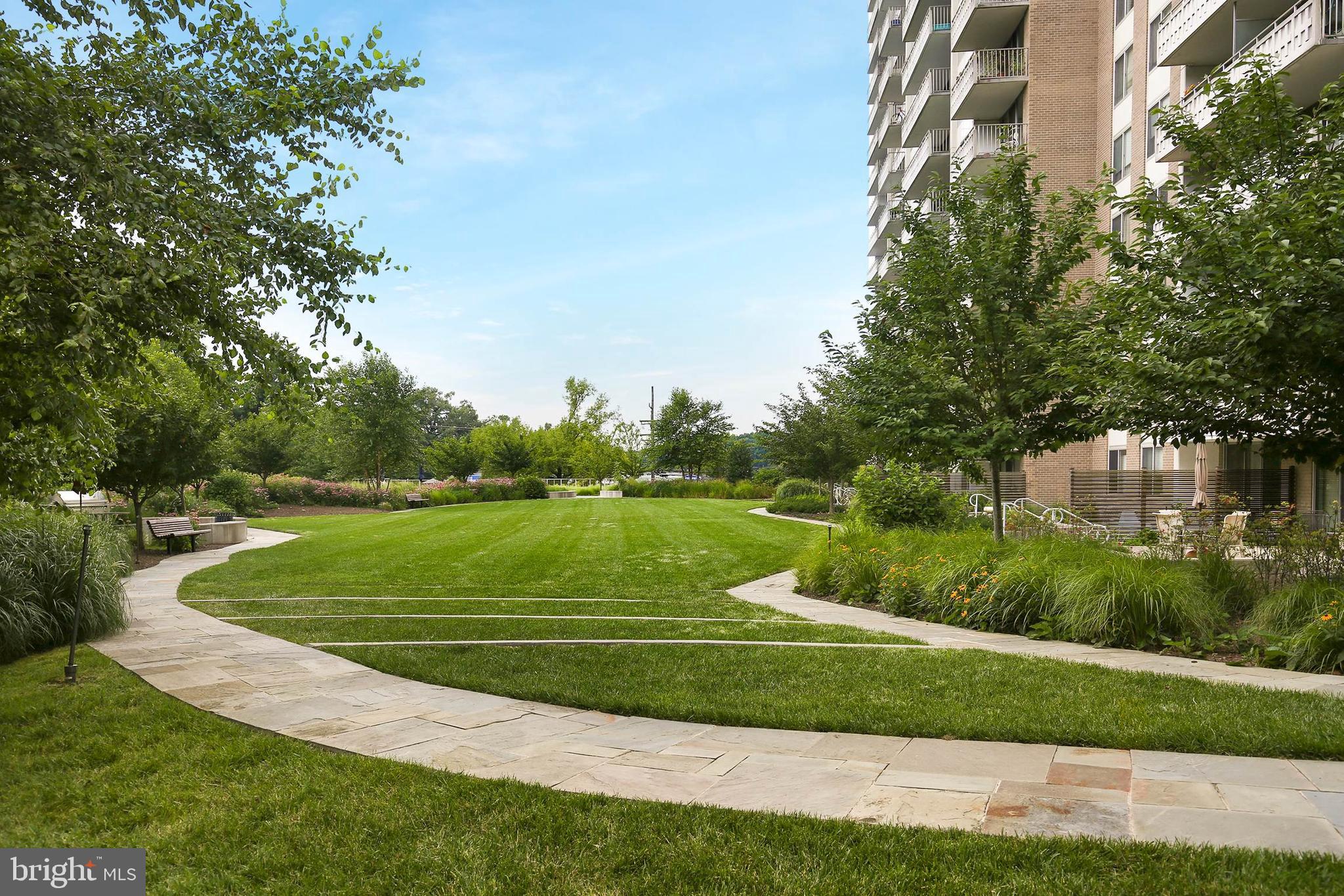 5101 River Road, Unit 1808 Bethesda, MD 20816 - Photo 42 of 46