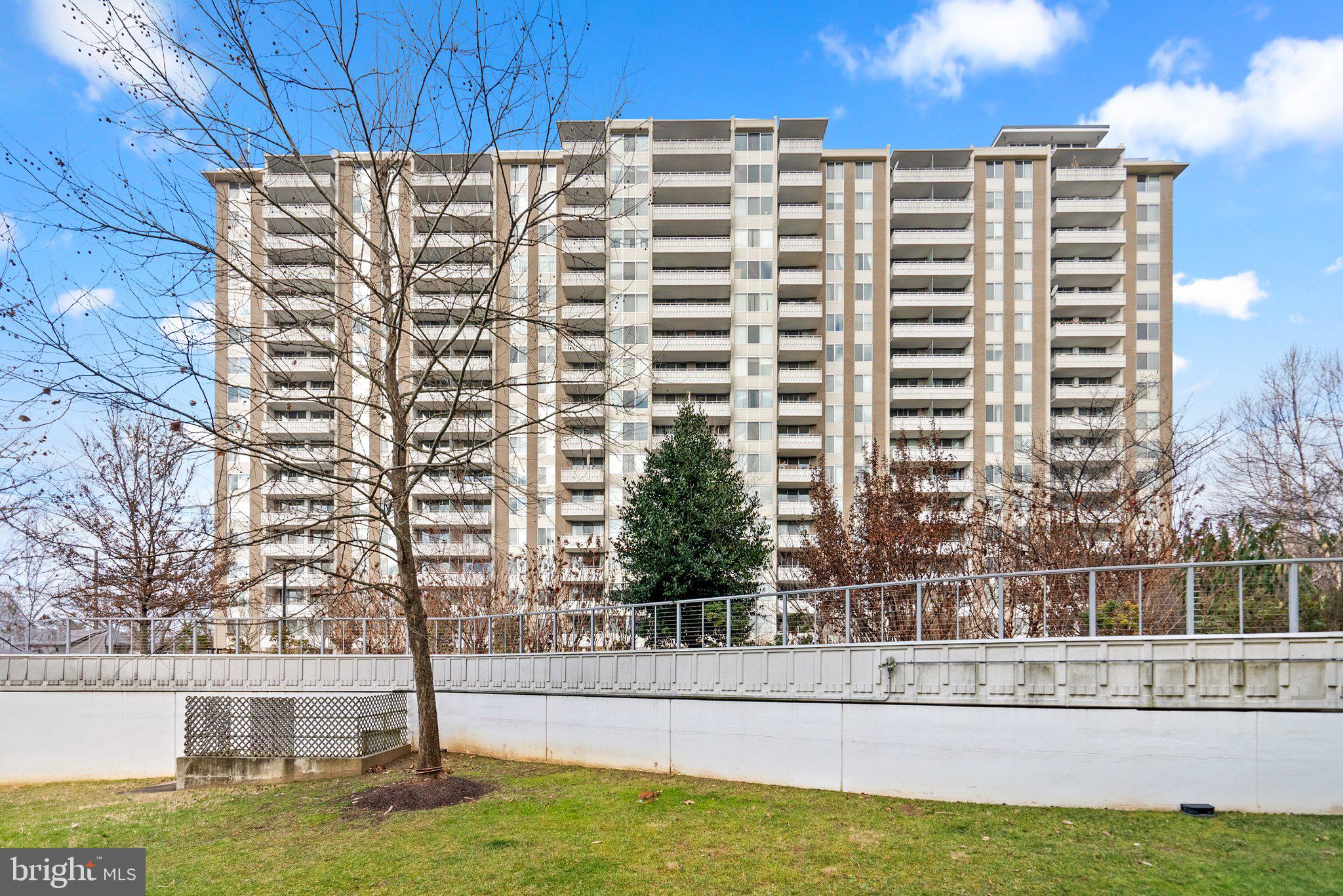 5101 River Road, Unit 1808 Bethesda, MD 20816 - Photo 44 of 46