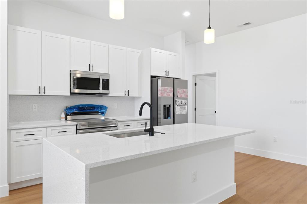 12868 Southwest 73rd Terrace Ocala, FL 34473 - Photo 13 of 37