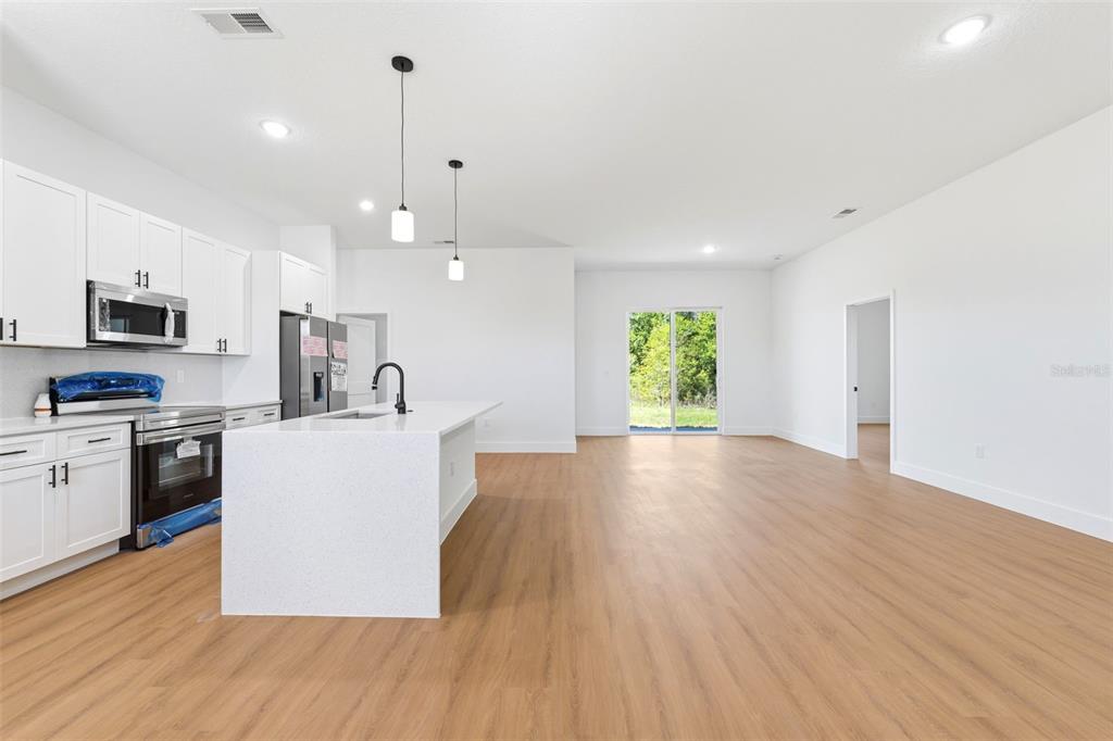 12868 Southwest 73rd Terrace Ocala, FL 34473 - Photo 7 of 37