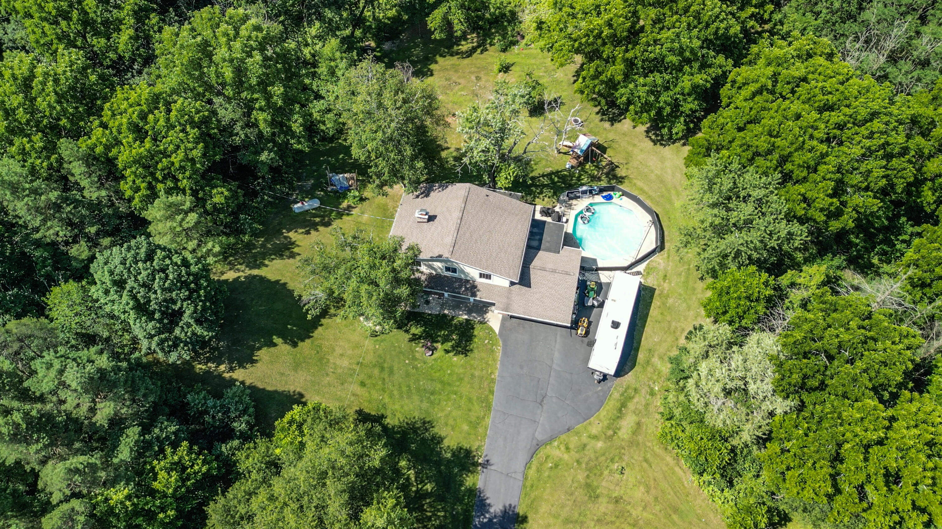 W305s6790 County Rd I Mukwonago, WI 53149 - Photo 2 of 42 P102