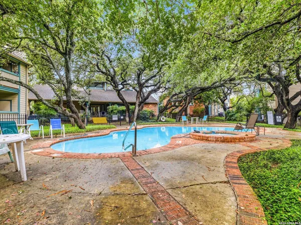 $179,900 | 4839 Brandeis Street, Unit 423, San Antonio, TX 78249