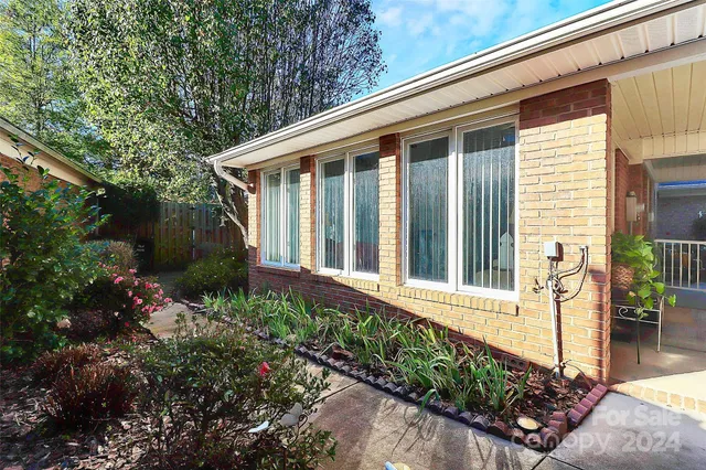 $354,900 | 1811 Charter Drive, Rock Hill, SC 29732