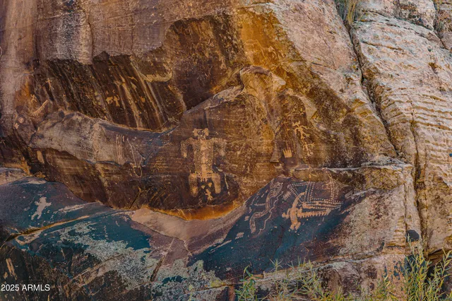 $18,000,000 | 0 Bell Cow Aka Rock Art Ranch Road, Unit 11, Winslow, AZ 86047