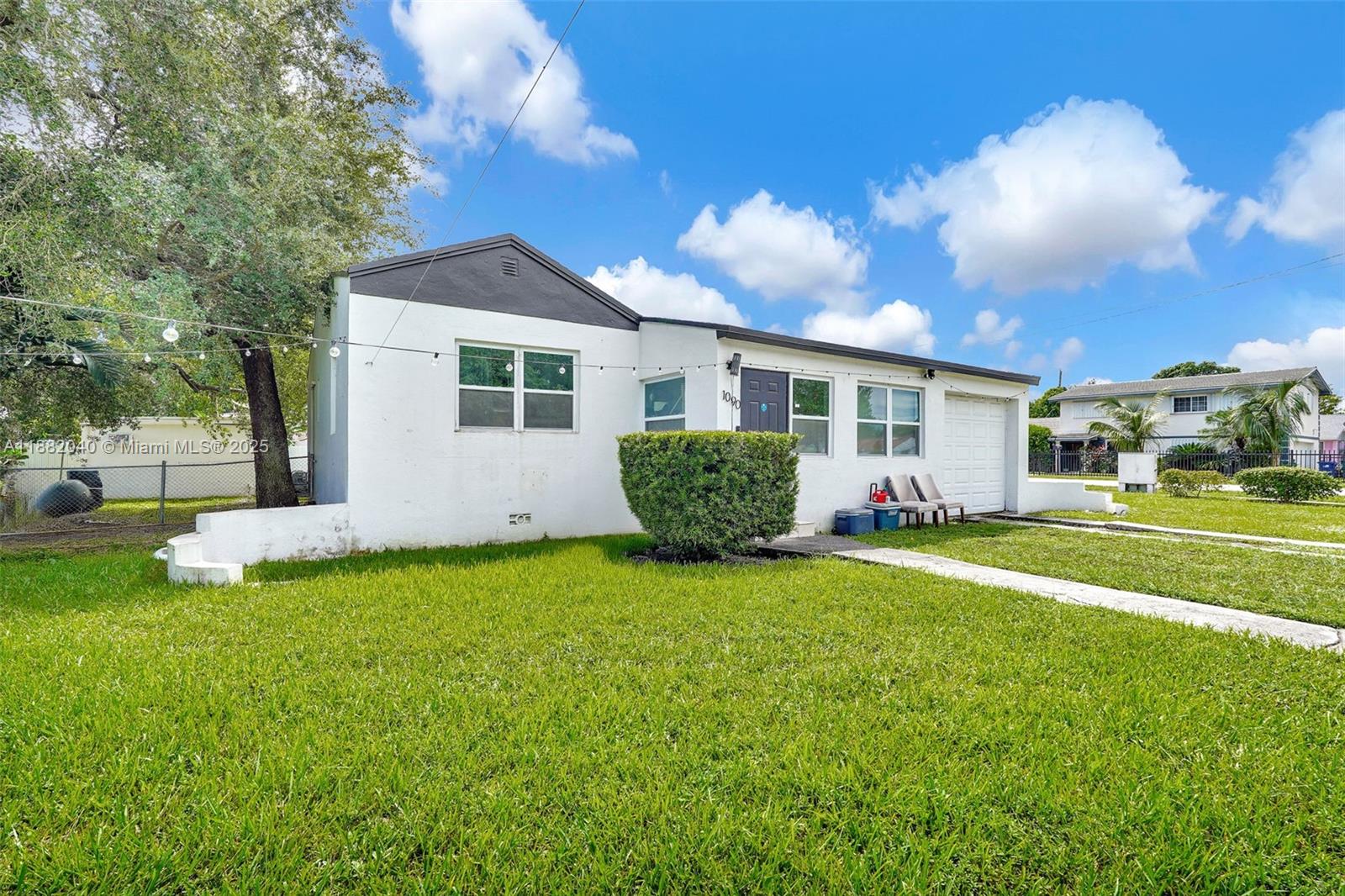 1090 Northwest 77th Street Miami, FL 33150 - Photo 9 of 77