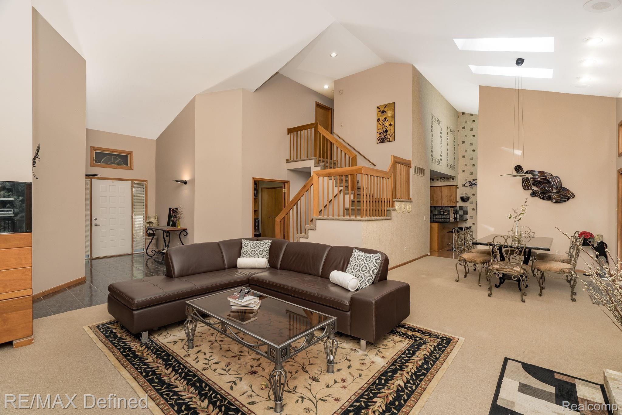 1927 Brookfield Road Rochester, MI 48306 - Photo 10 of 62 10-web-or-mls-1927-Brookfield-Ct-10.jpg