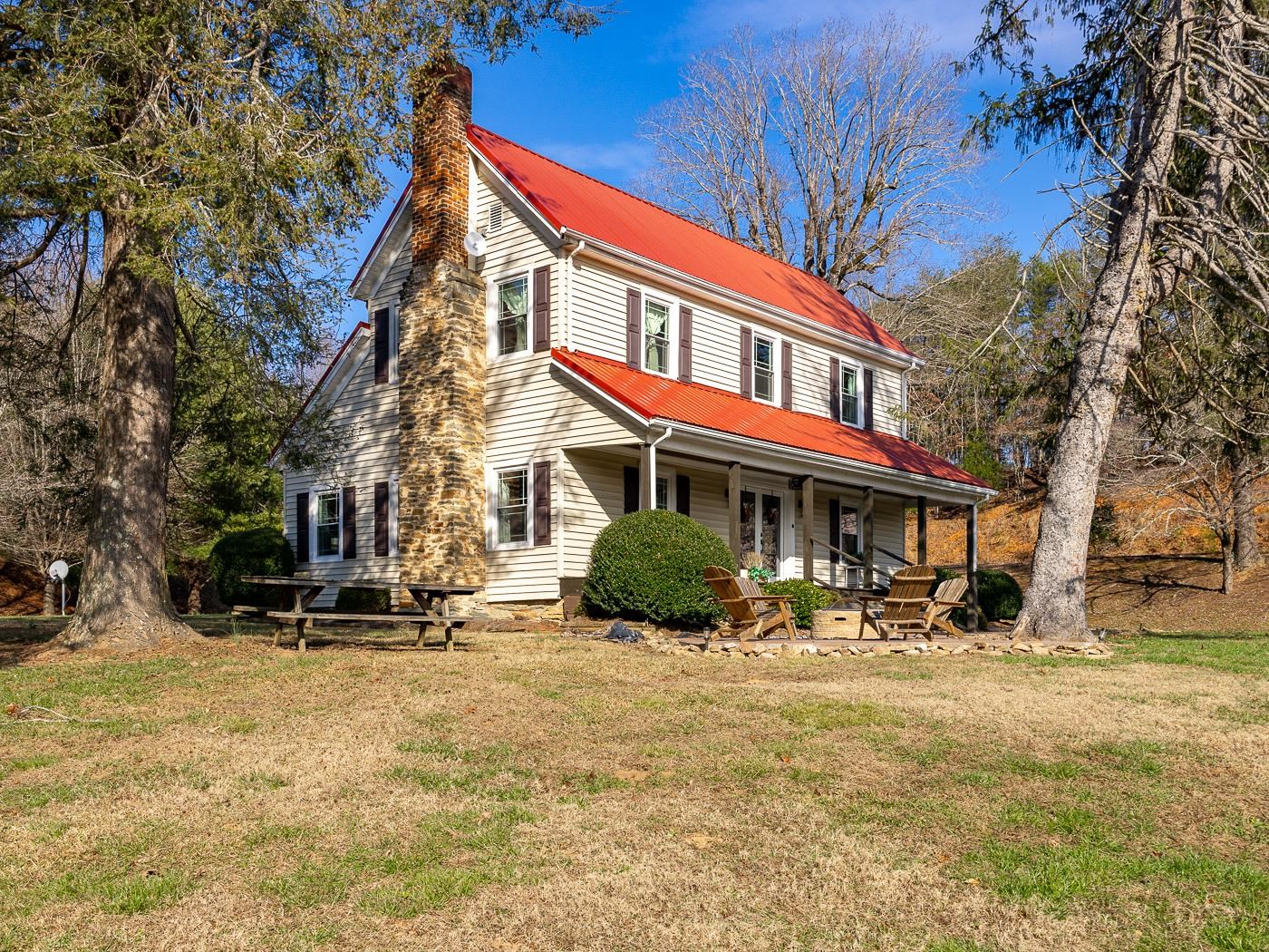 4585 Lake Adger Road Mill Spring, NC 28756 - Photo 3 of 36