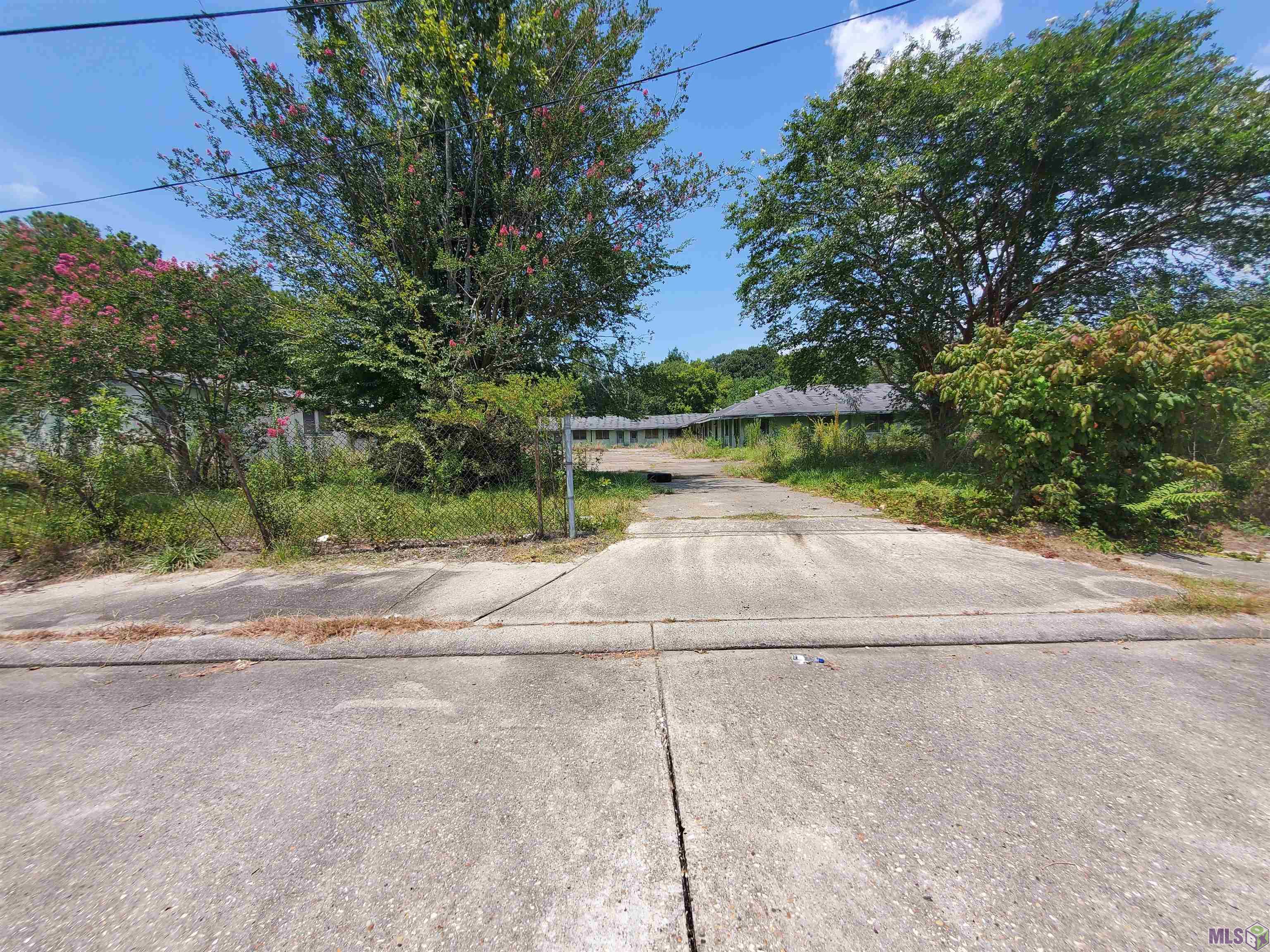8700 Booker Street Baton Rouge, LA 70807 - Photo 2 of 6