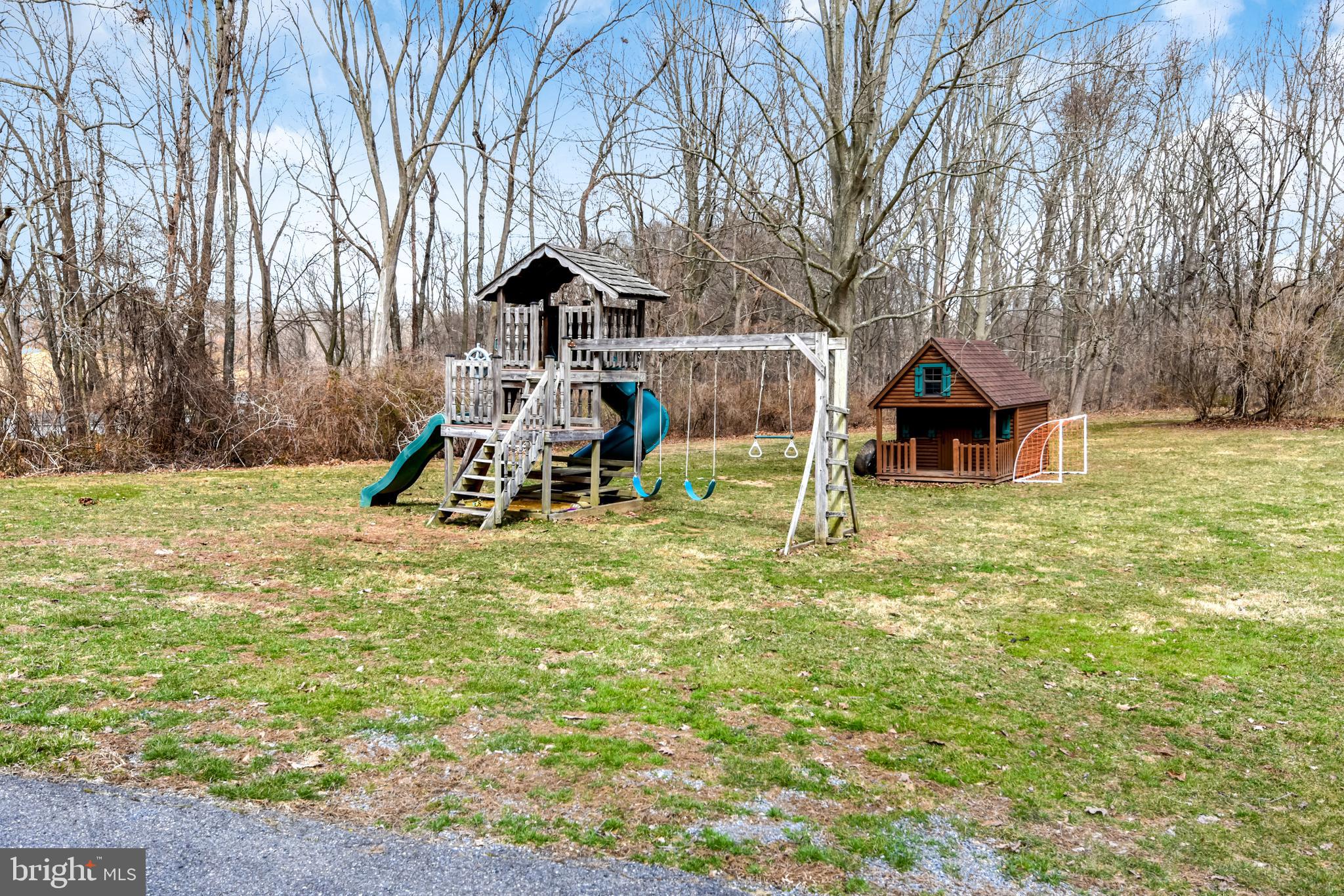 4116 Rupp Road Manchester, MD 21102 - Photo 22 of 23 Playset stays