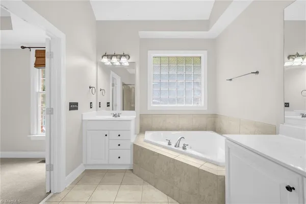 $645,000 | 8241 William Wallace Drive, Summerfield, NC 27358