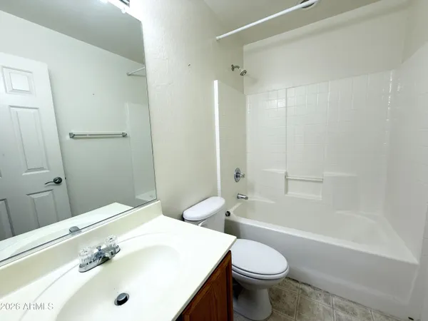 $1,895 | 1939 East Emily Lane, Gilbert, AZ 85295