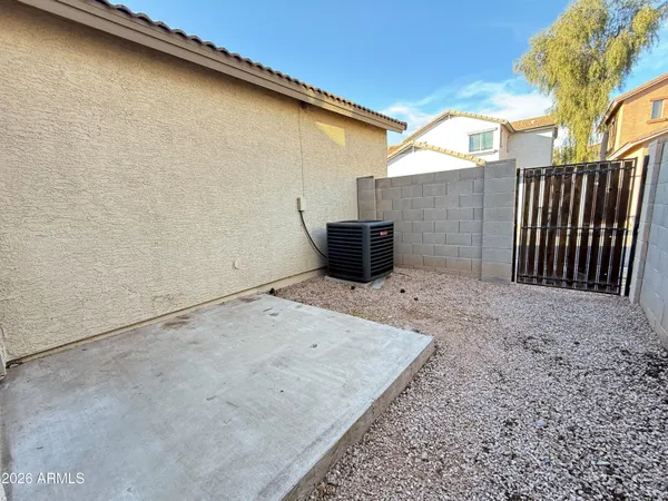 $1,895 | 1939 East Emily Lane, Gilbert, AZ 85295