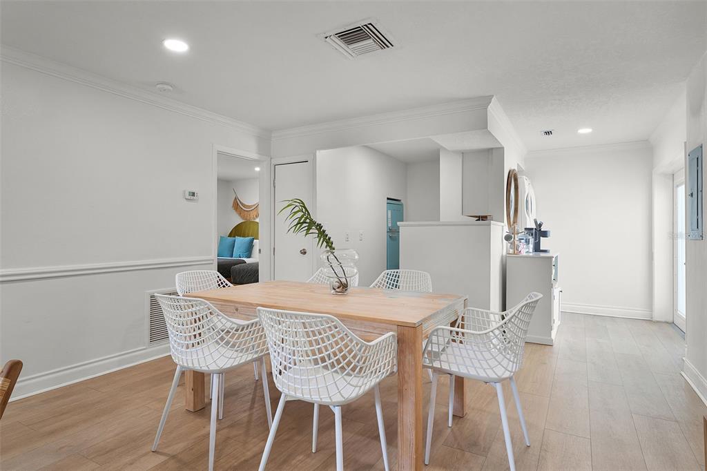 402 South Orlando Avenue Cocoa Beach, FL 32931 - Photo 17 of 58