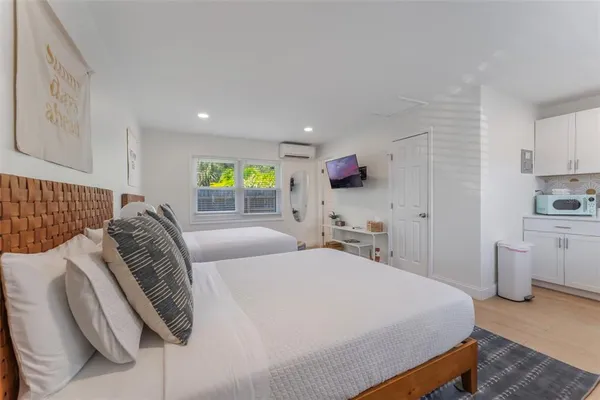 $1,795,000 | 402 South Orlando Avenue, Cocoa Beach, FL 32931