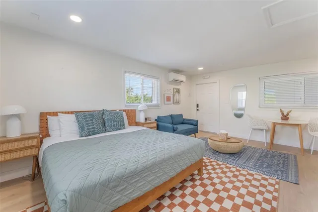 $1,795,000 | 402 South Orlando Avenue, Cocoa Beach, FL 32931