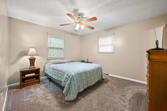 $328,000 | 2222 Bunkum Drive, Lawrenceburg, IN 47025