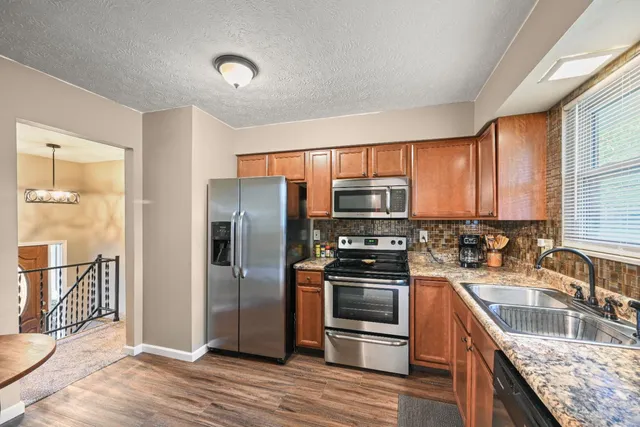 $328,000 | 2222 Bunkum Drive, Lawrenceburg, IN 47025