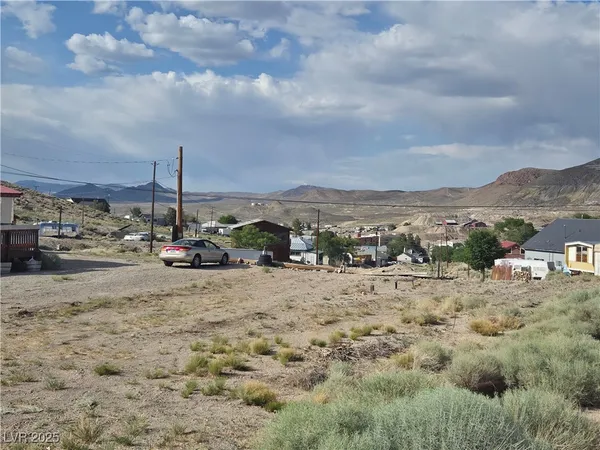 $20,000 | 236 South Street, Tonopah, NV 89049
