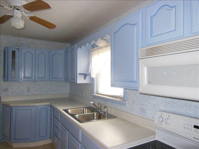 3463 Consear Road Lambertville, MI 48144 - Photo 7 of 11 20392334-6.JPG