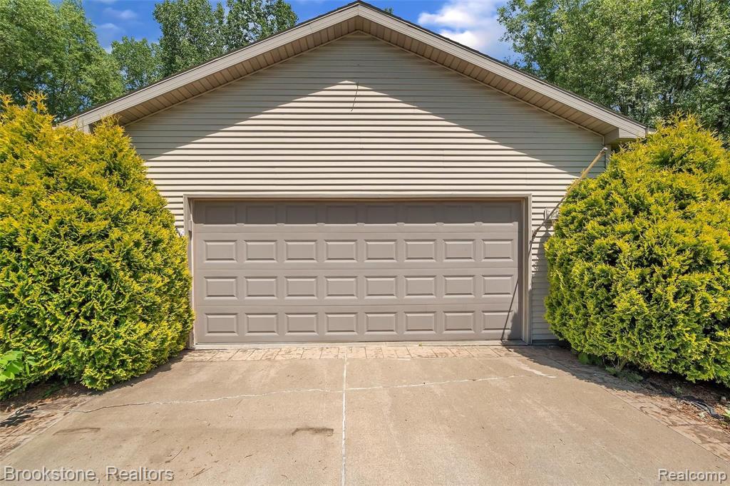 1508 Log Cabin Point Fenton, MI 48430 - Photo 5 of 33