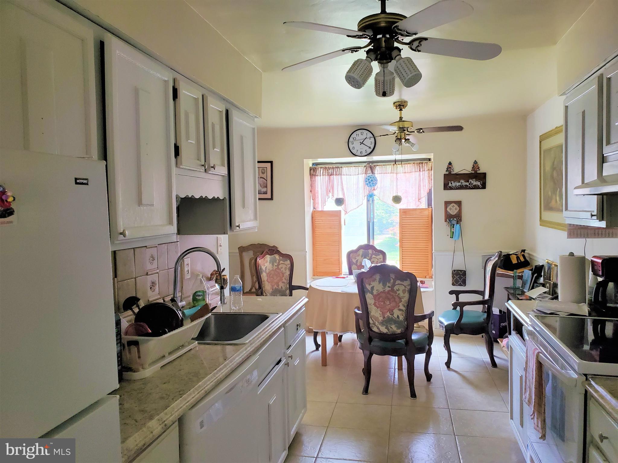 8903 Centerway Road Gaithersburg, MD 20879 - Photo 3 of 7 Kitchen