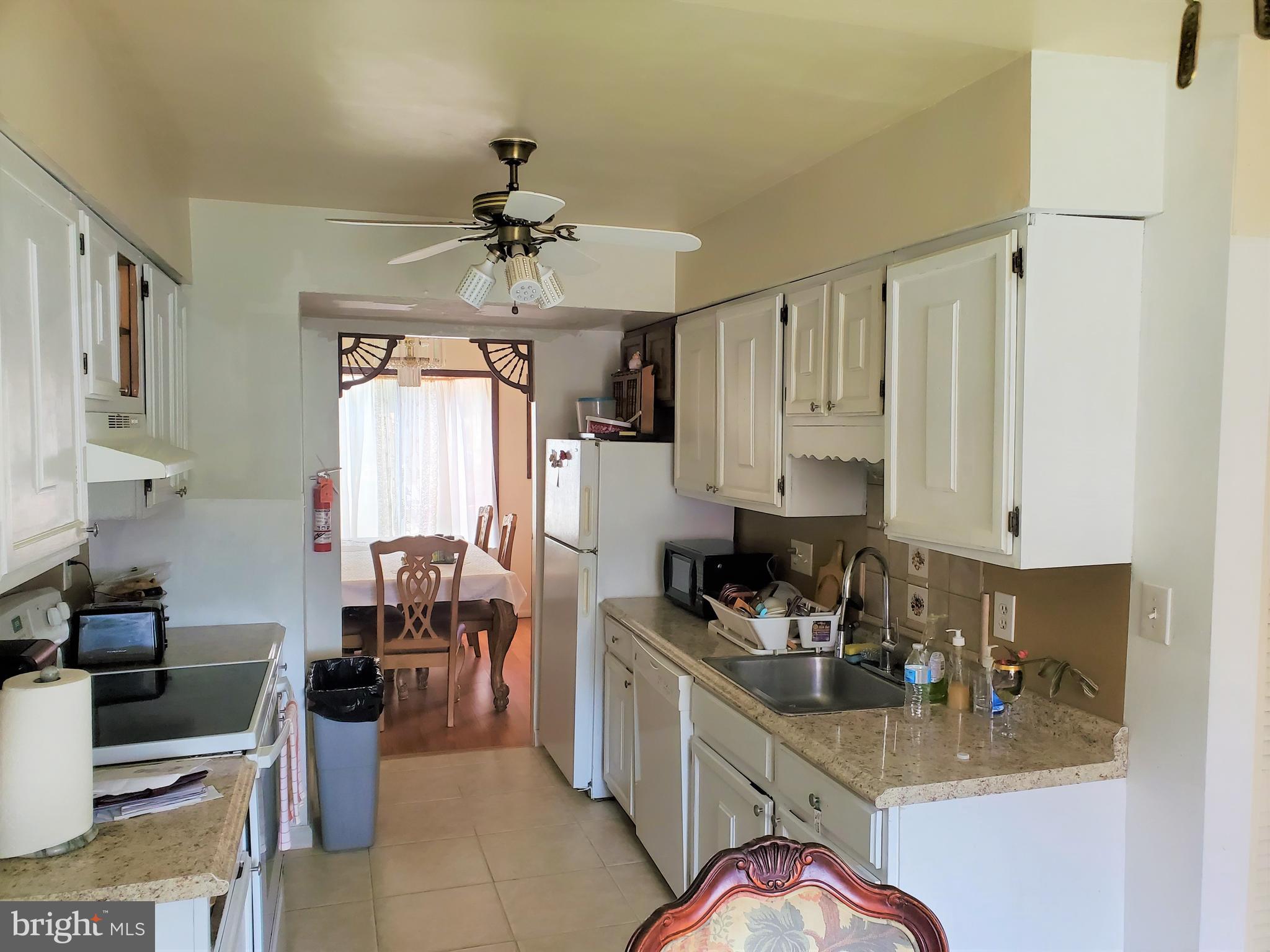 8903 Centerway Road Gaithersburg, MD 20879 - Photo 5 of 7 Kitchen