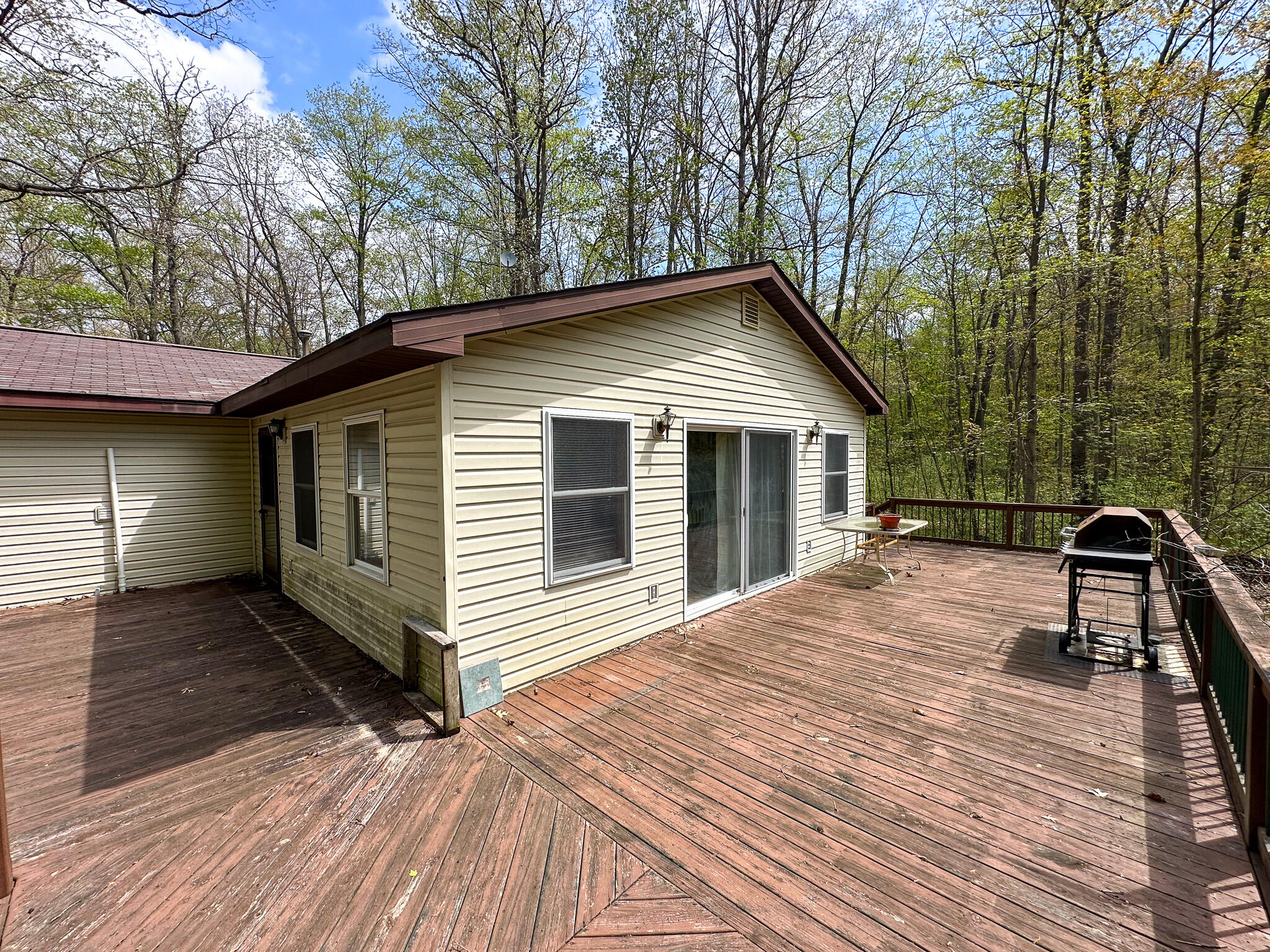 2081 Deer Lake Road Harrison, MI 48625 - Photo 8 of 42 BP W
