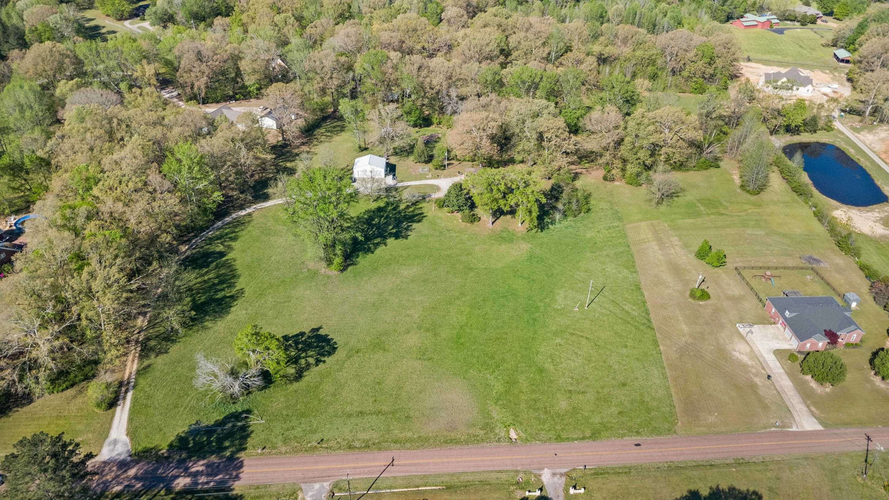 350 Country Club Road Somerville, TN 38068 - Photo 2 of 33