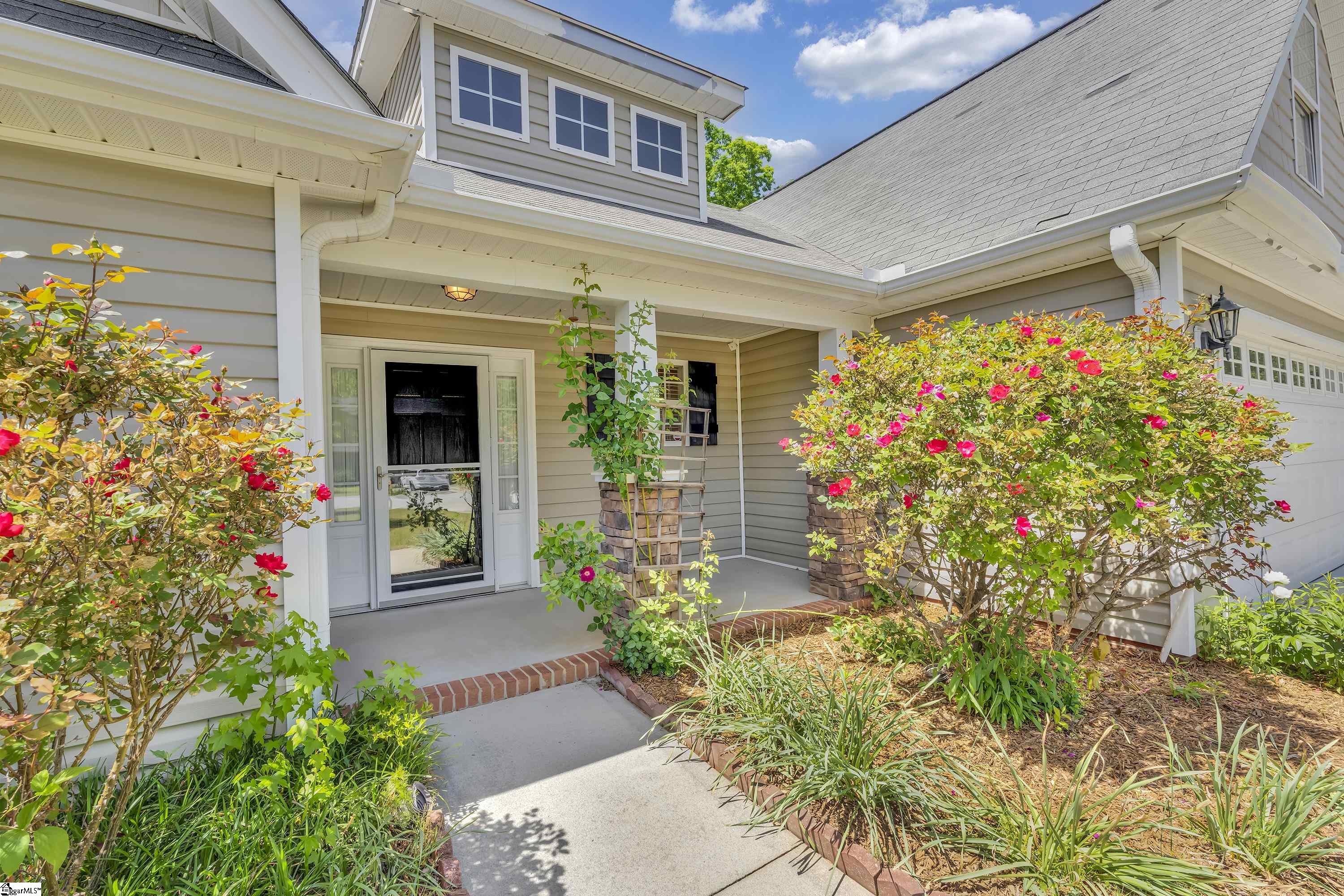 126 Sprouse Farm Way Fountain Inn, SC 29644 - Photo 2 of 33 Gallery Image 2