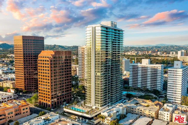 $7,225 | 11750 Wilshire Boulevard, Unit 3404, Los Angeles, CA 90025