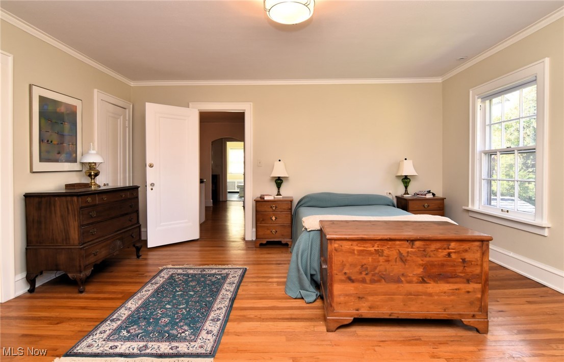 2887 Kingsley Road Shaker Heights, OH 44122 - Photo 17 of 40 All Bedrooms have hardwood floors.