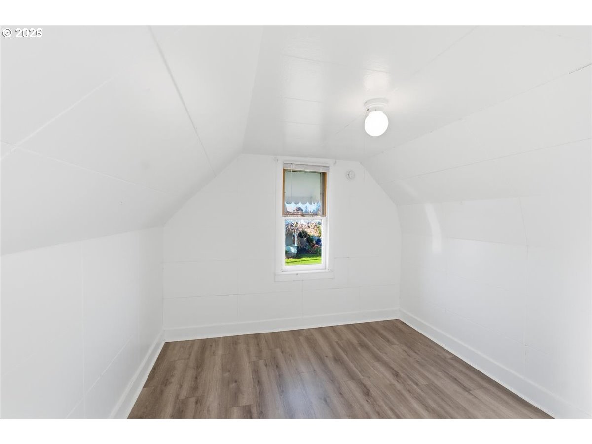 109 East Isabella Street Lebanon, OR 97355 - Photo 25 of 40