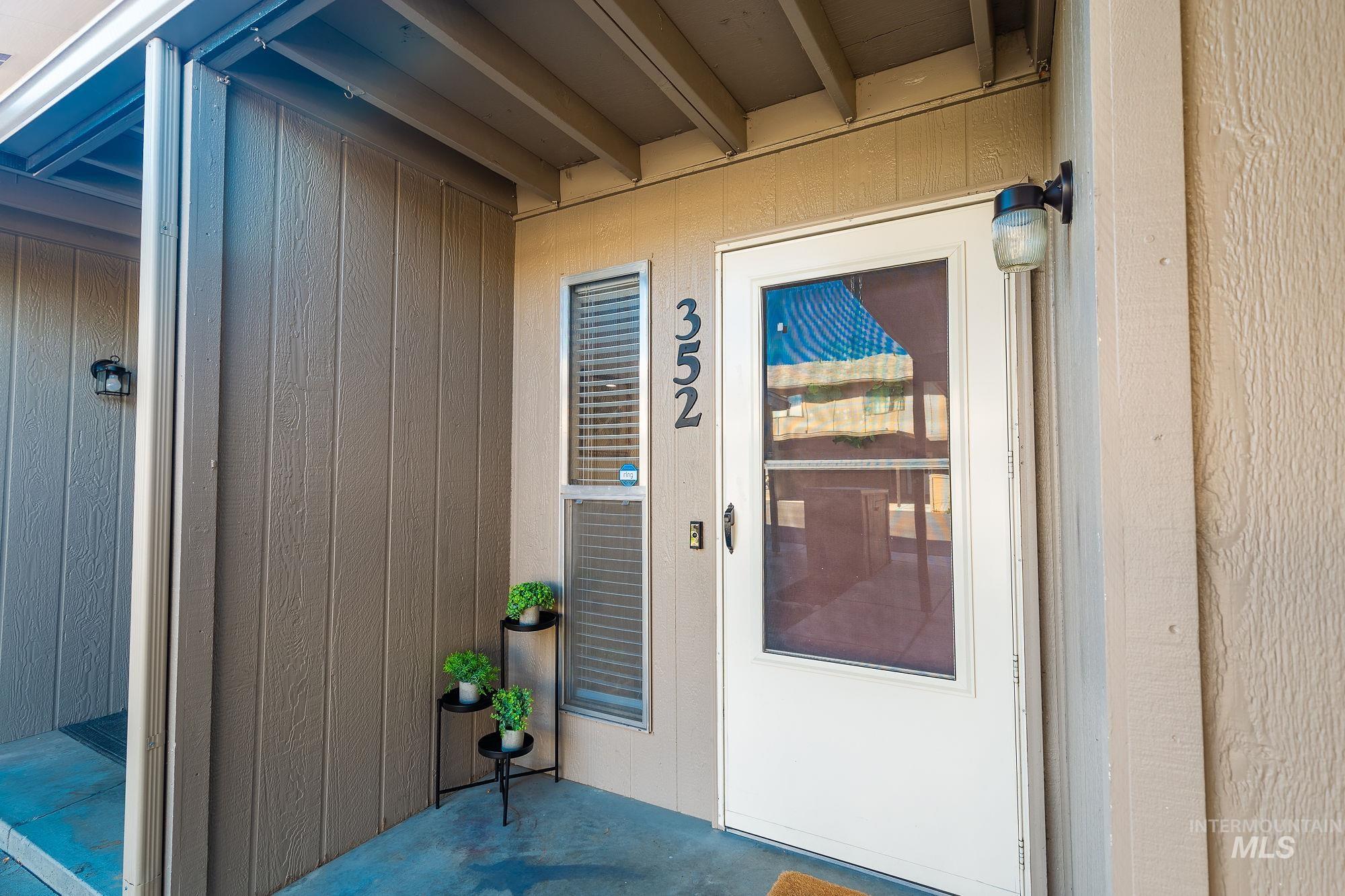 352 North Eagle Road Eagle, ID 83616 - Photo 43 of 44 Doorway to property