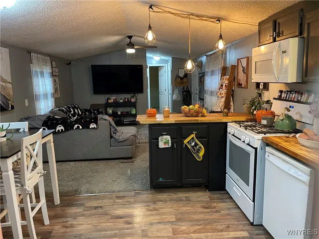 $44,900 | 2006 Hemstreet Road, Marilla, NY 14052