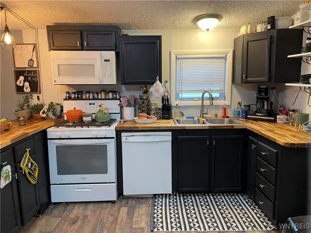 $44,900 | 2006 Hemstreet Road, Marilla, NY 14052