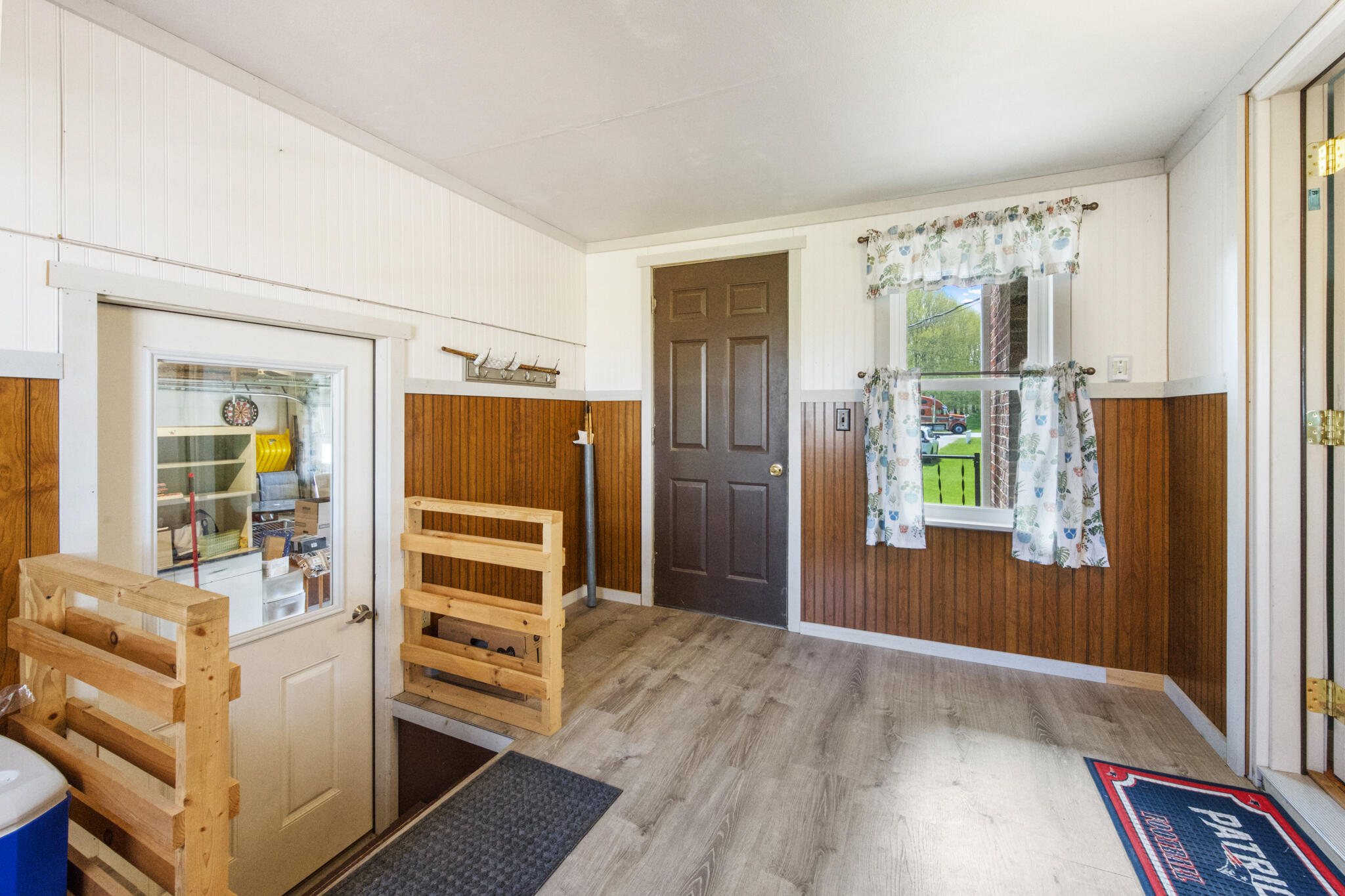 368 Skowhegan Road Fairfield, ME 04937 - Photo 9 of 52 DSC_2170