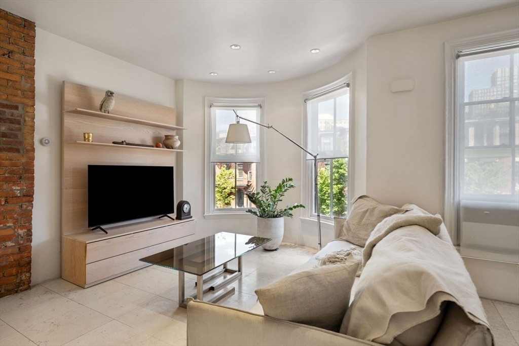 80 Appleton Street, Unit 80 Boston, MA 02116 - Photo 18 of 42