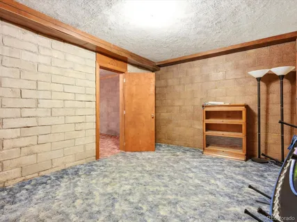a view of room with walk in closet