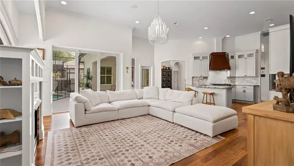 $1,290,000 | 4811 Keeneland Circle, Orlando, FL 32819