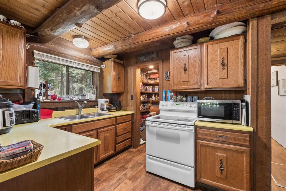 1105 Mountain Meadow Road Kalispell, MT 59901 - Photo 17 of 53 Gallery Image 17