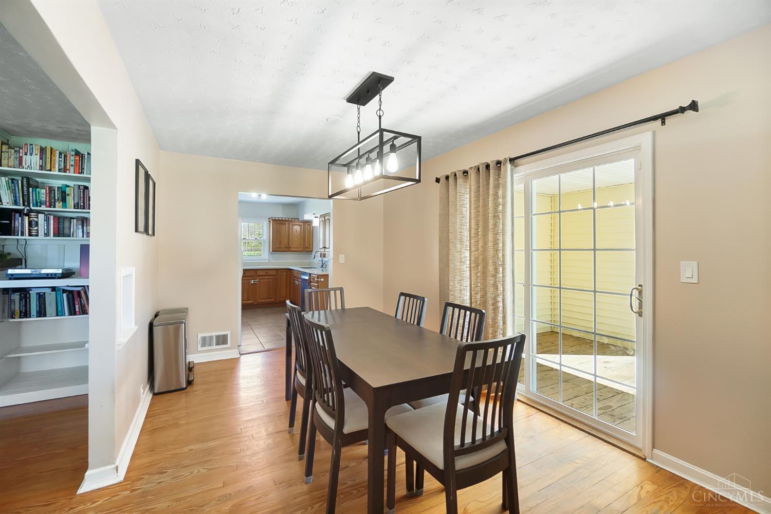 1014 Gaskins Road Cincinnati, OH 45245 - Photo 27 of 71