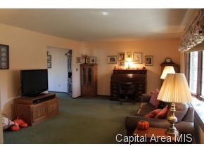 12 Oakwood Road Springfield, IL 62711 - Photo 2 of 13