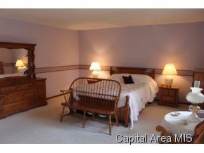 12 Oakwood Road Springfield, IL 62711 - Photo 8 of 13