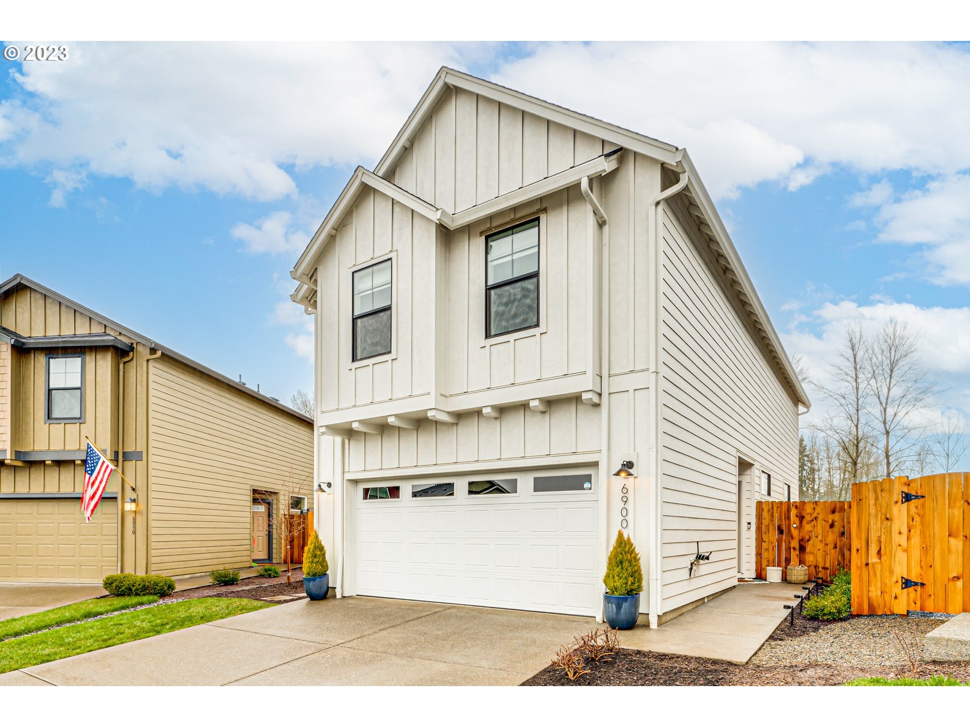 6900 North Montgomery Circle Ridgefield, WA 98642 - Photo 1 of 30 Gallery Image 1