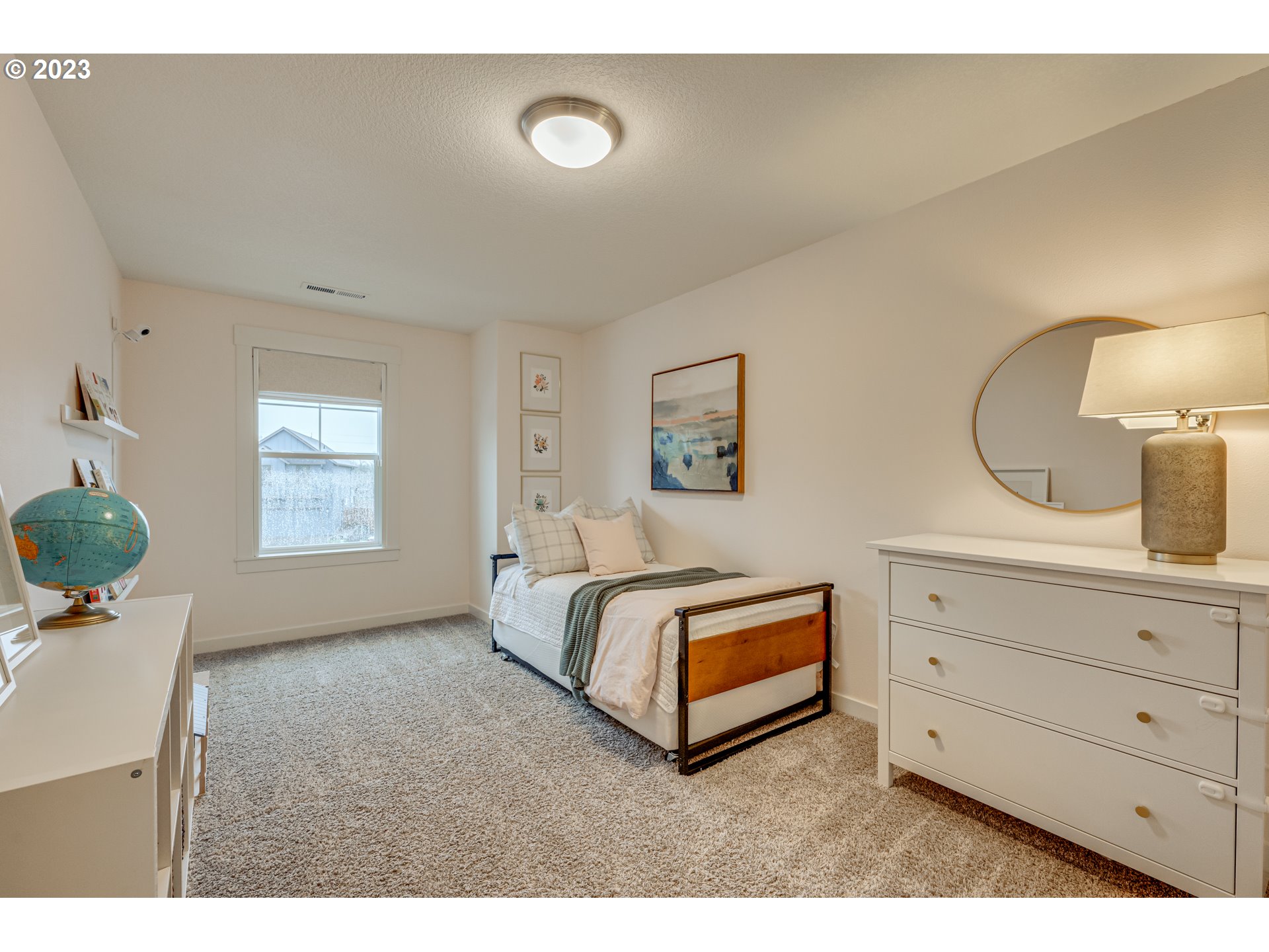 6900 North Montgomery Circle Ridgefield, WA 98642 - Photo 21 of 30 Bedroom