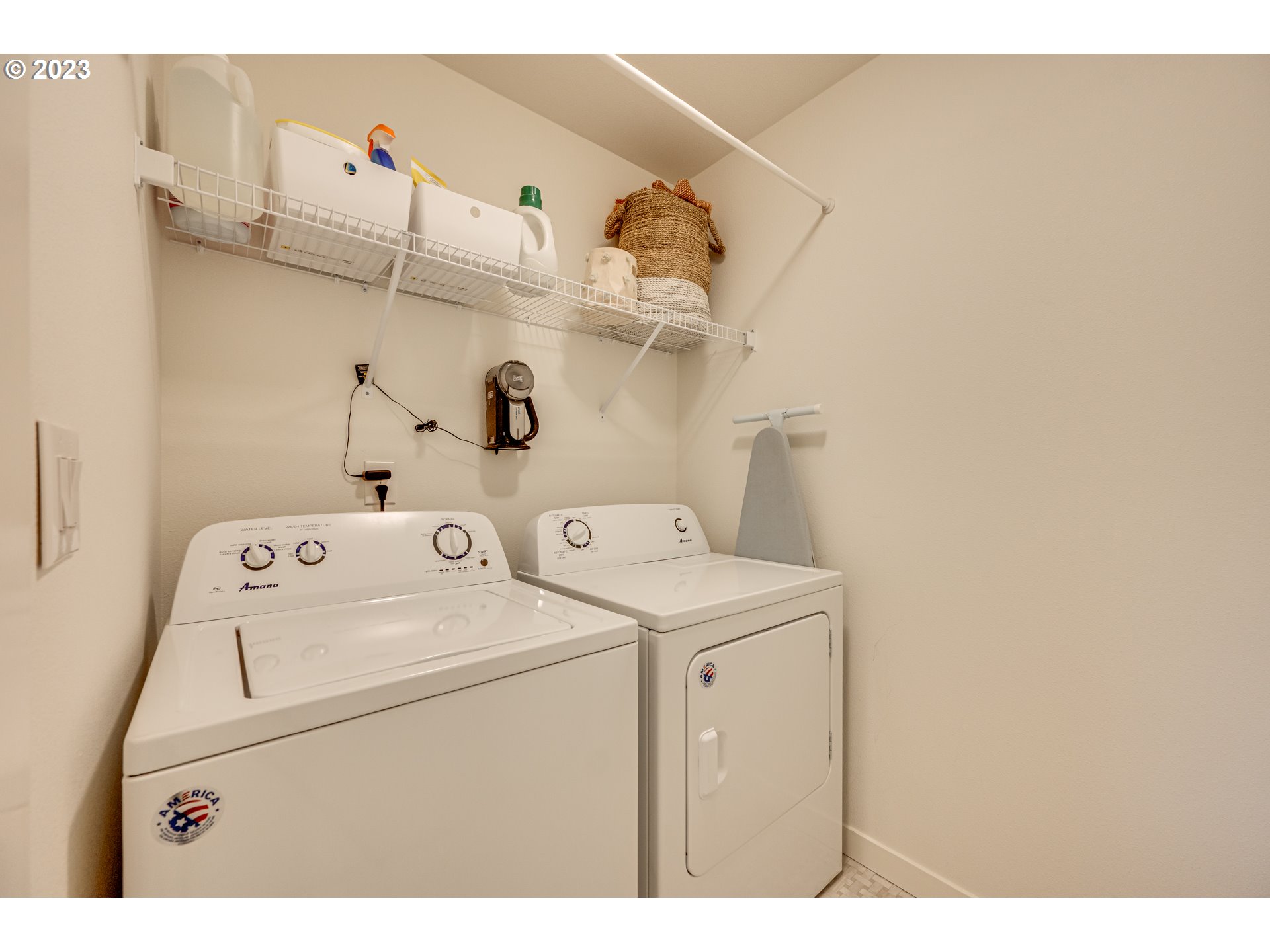 6900 North Montgomery Circle Ridgefield, WA 98642 - Photo 22 of 30 Laundry